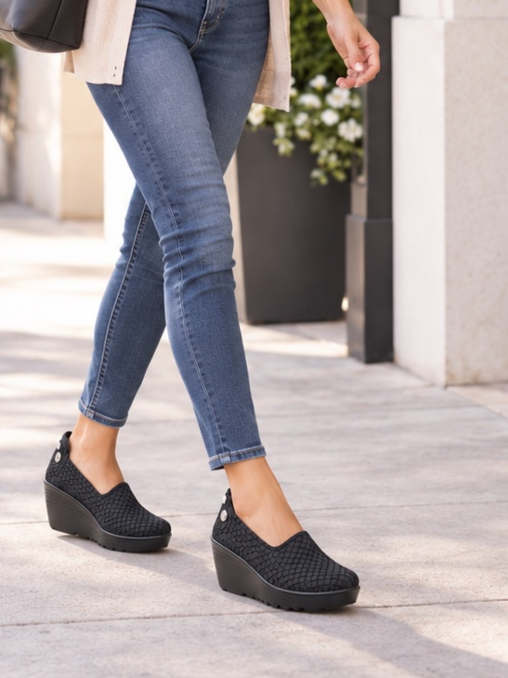 Bernie Mev Gem Black Woven Platform Wedge Shoes EU 39 NWT